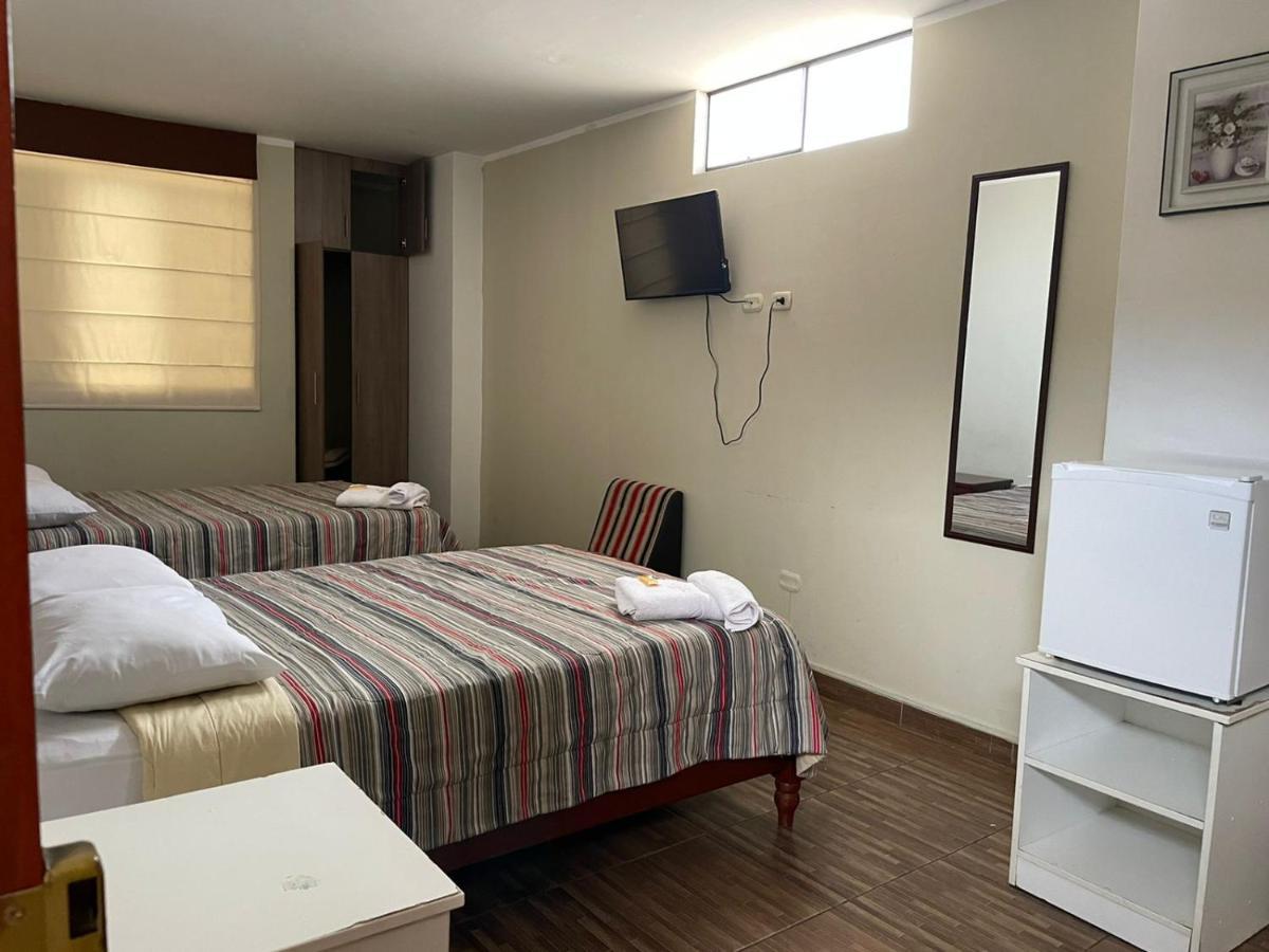 Hotel Plaza Barranca Buitenkant foto