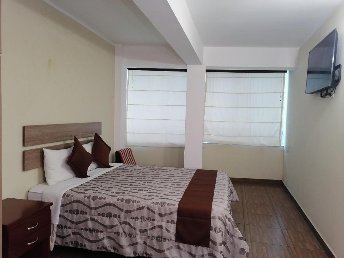 Hotel Plaza Barranca Buitenkant foto